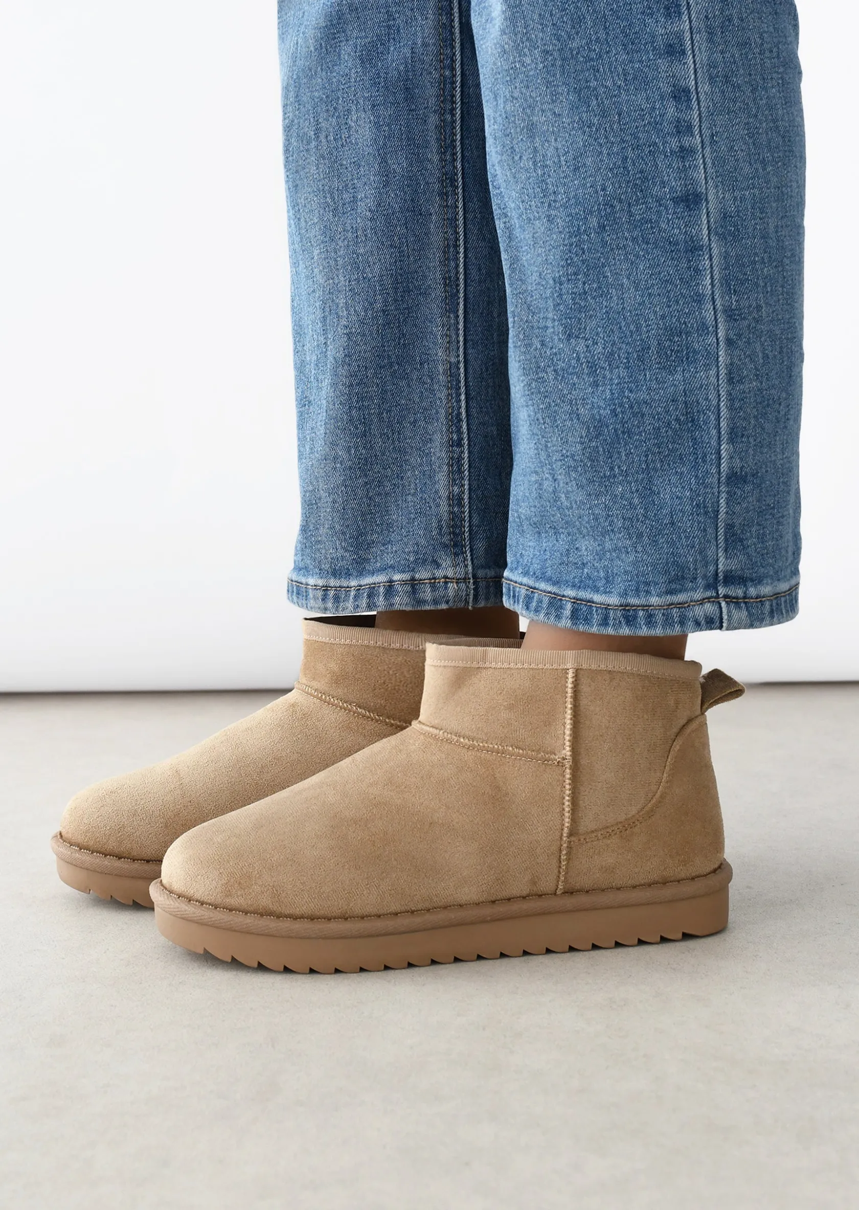 Outfitbook Bottines basses BEIGE Store