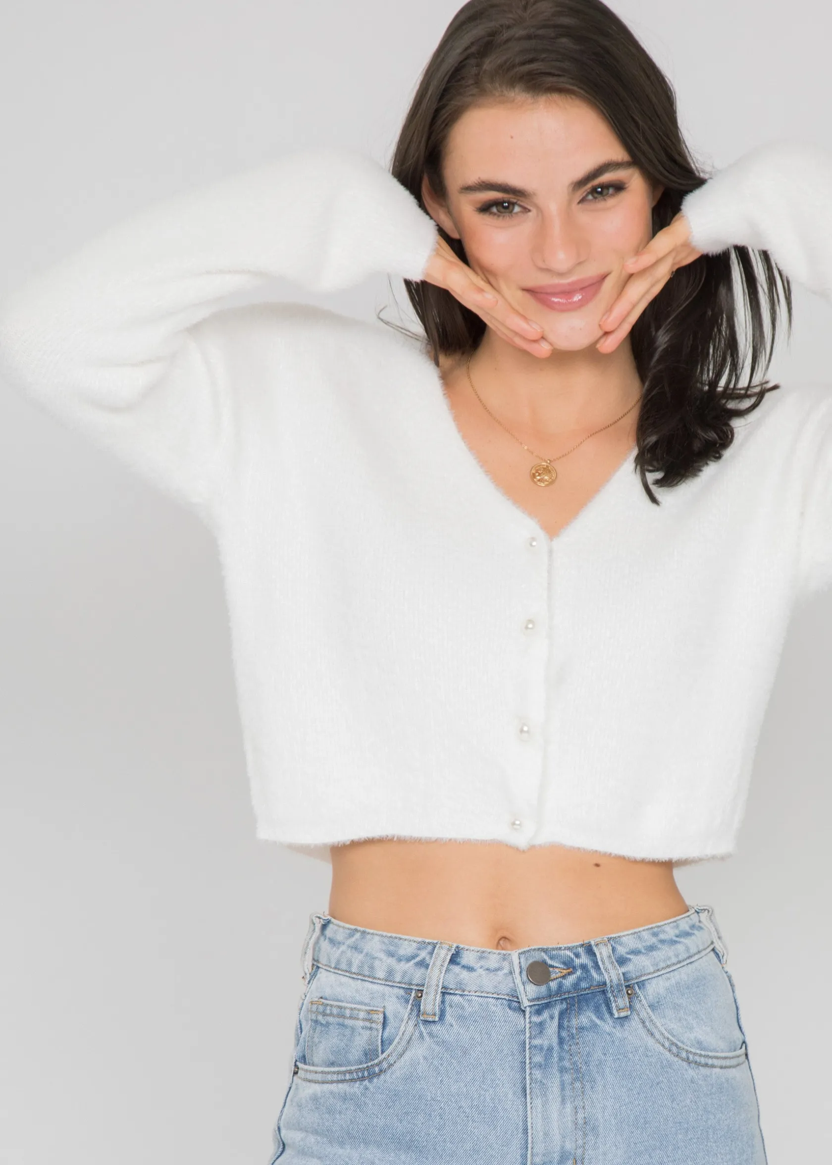 Outfitbook Cardigan duveteux avec boutons perles BLANC Flash Sale