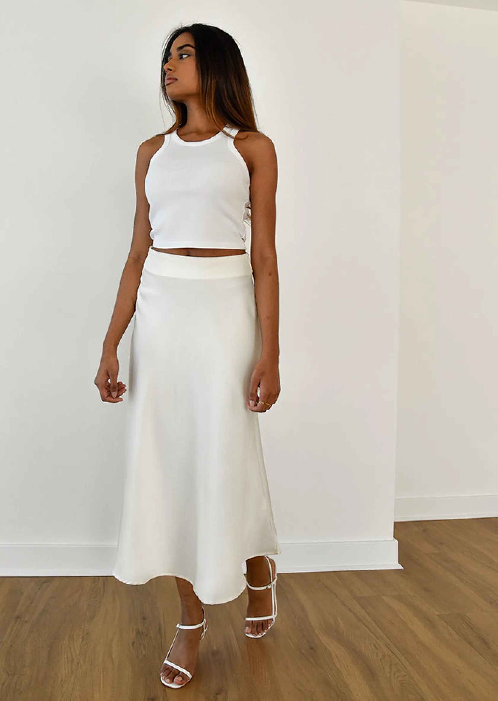 Outfitbook Jupe en satin midi BLANC Online