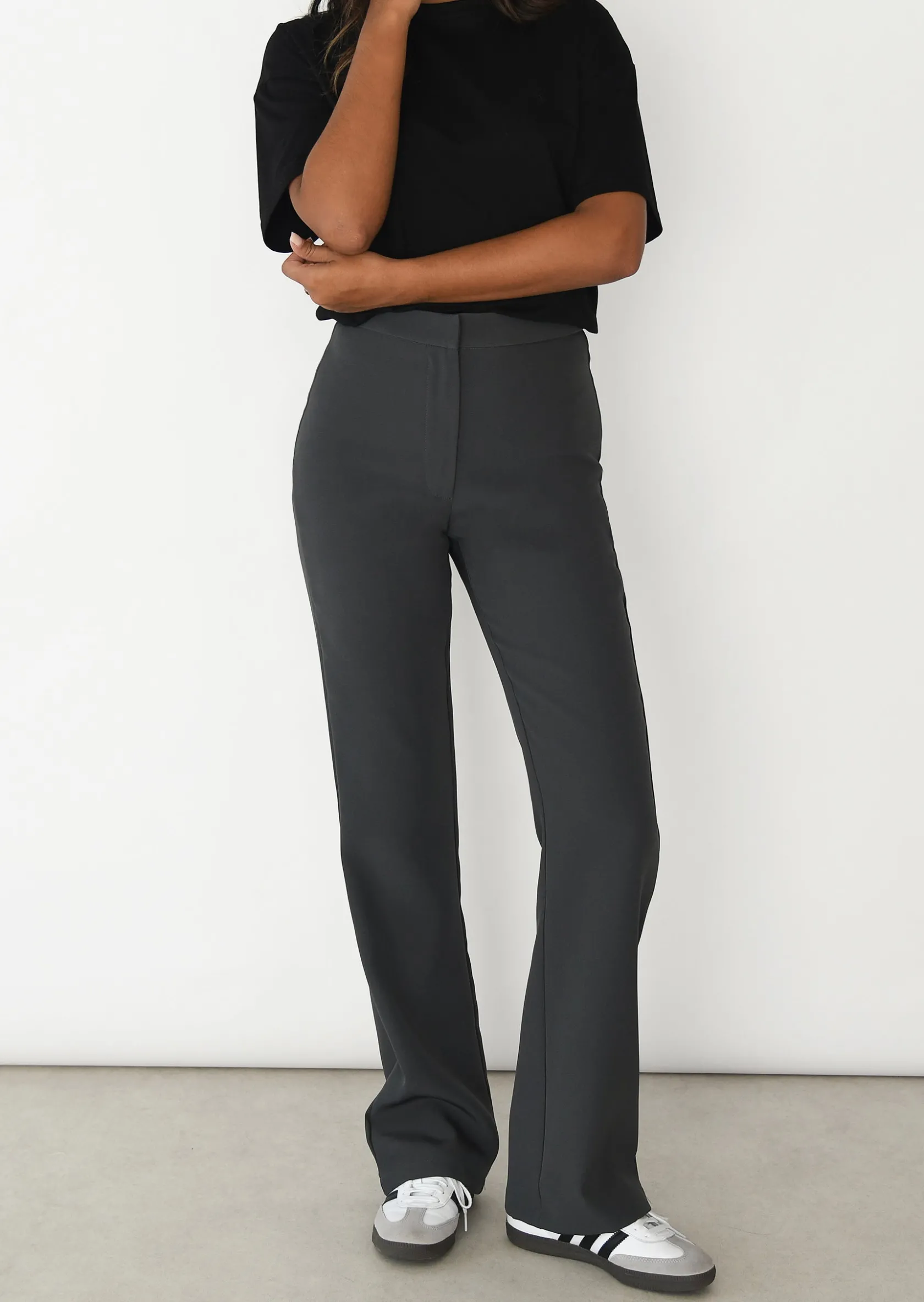 Outfitbook Pantalon ajusté GRIS Online