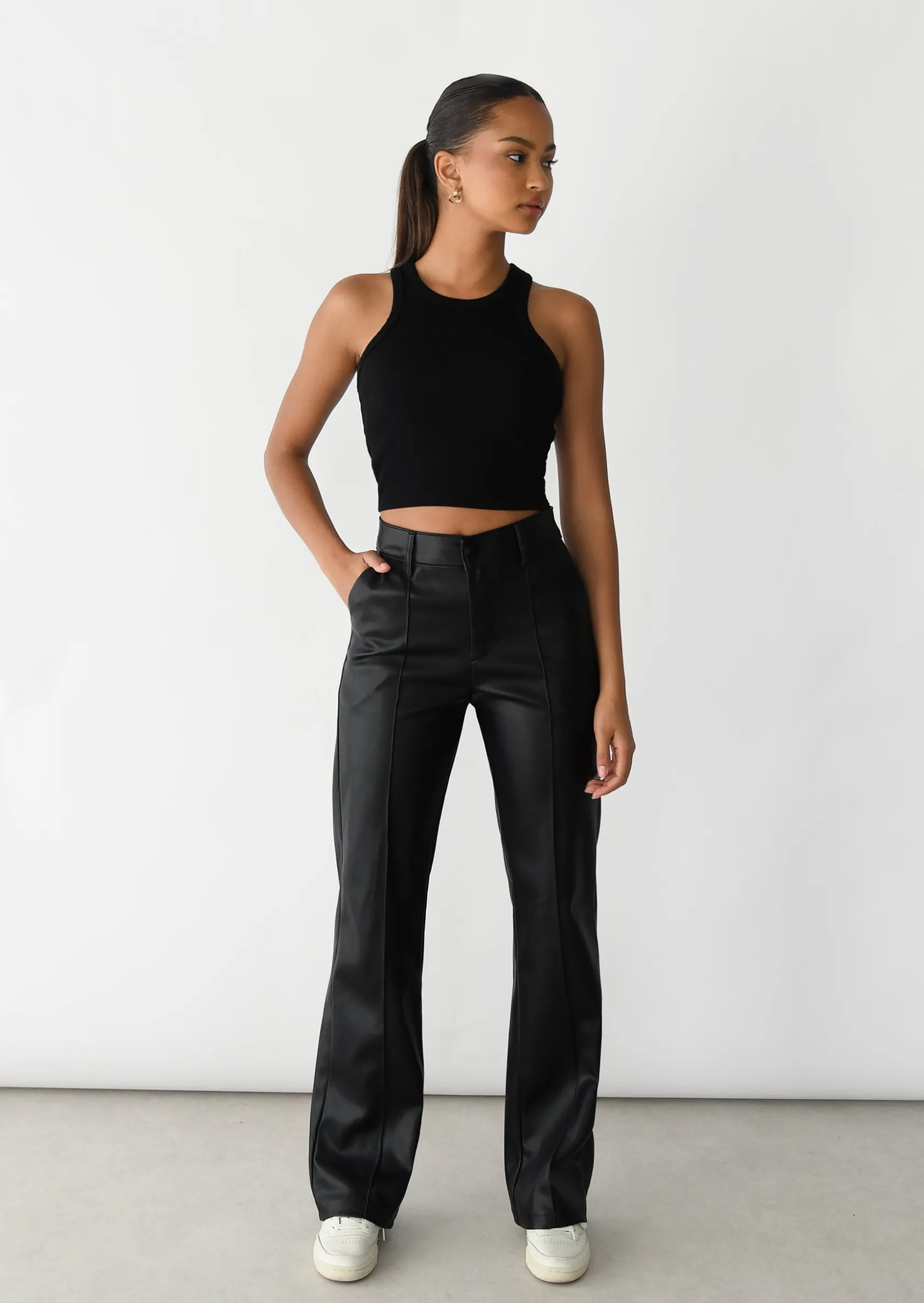 Outfitbook Pantalon droit similicuir NOIR Hot