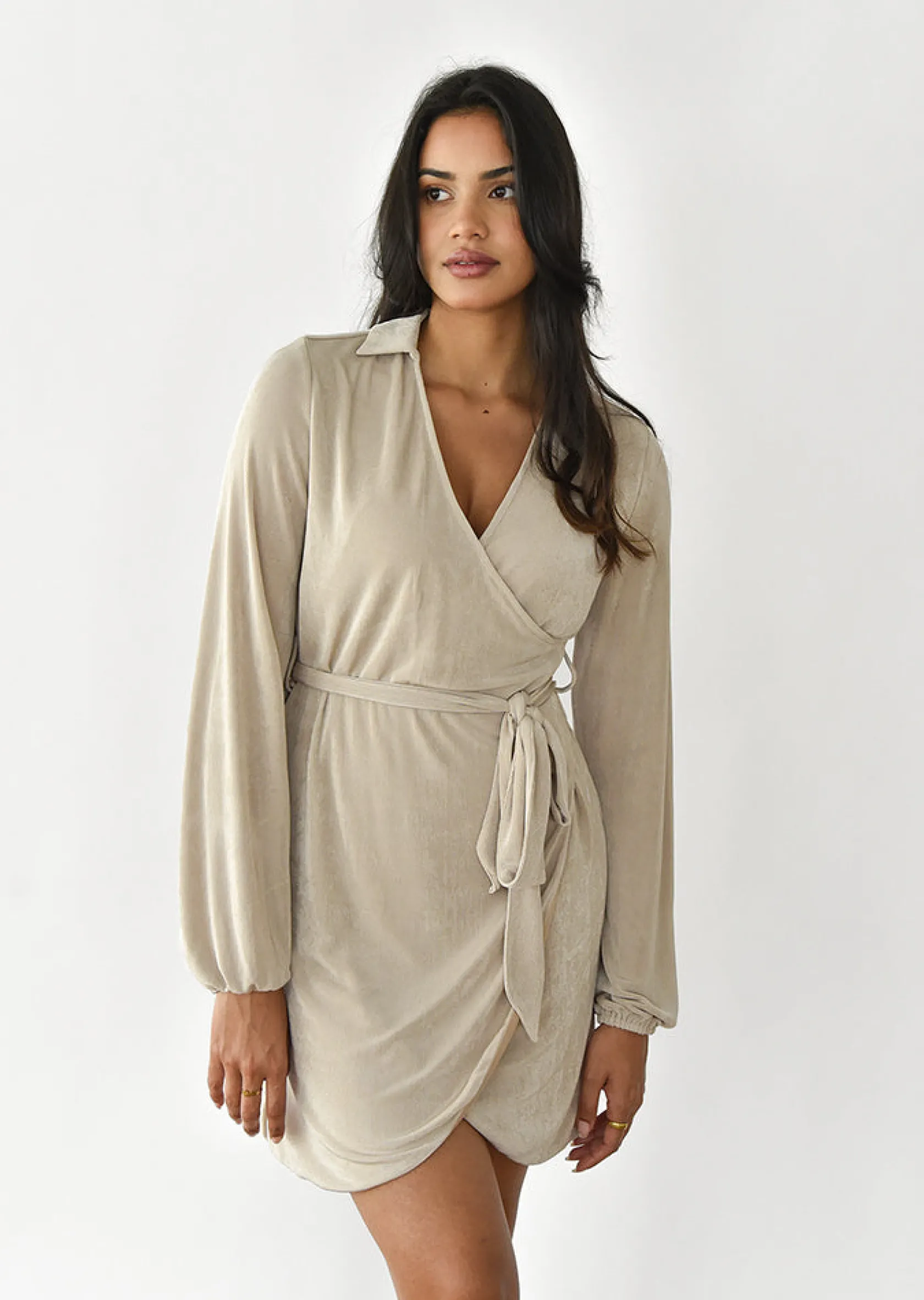 Outfitbook Robe cache-coeur fluide BEIGE Best Sale